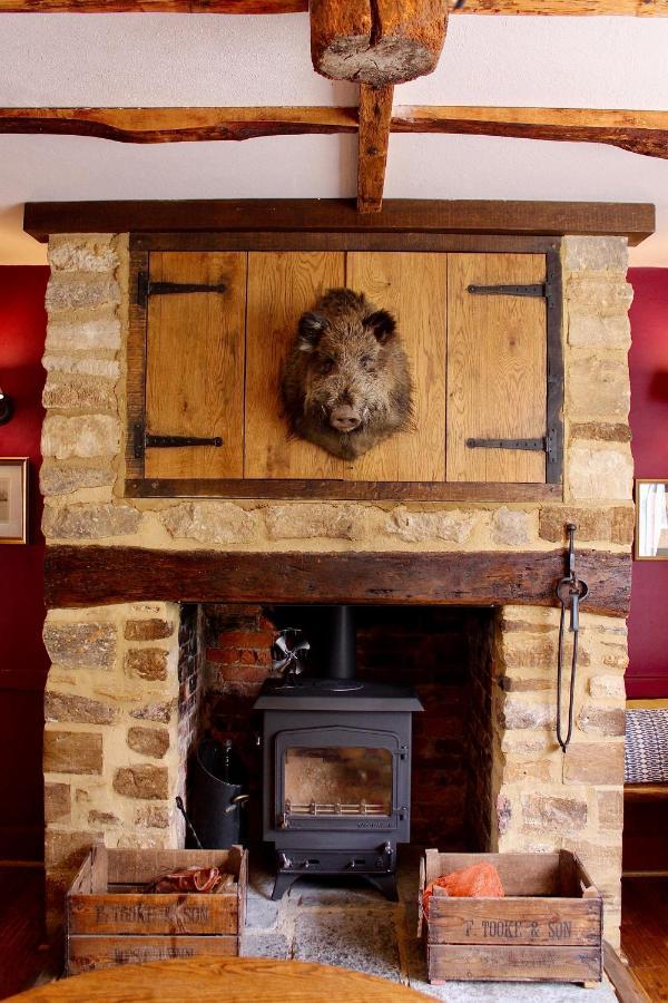 Hotel The Barrington Boar Ilminster Esterno foto