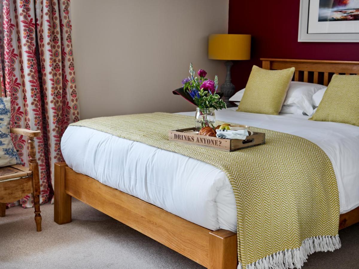 Hotel The Barrington Boar Ilminster Esterno foto