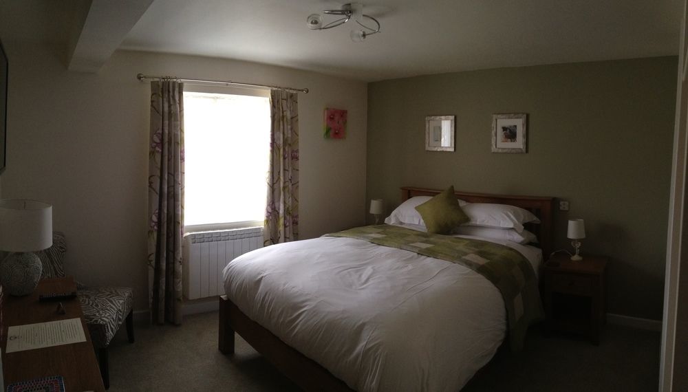 Hotel The Barrington Boar Ilminster Esterno foto